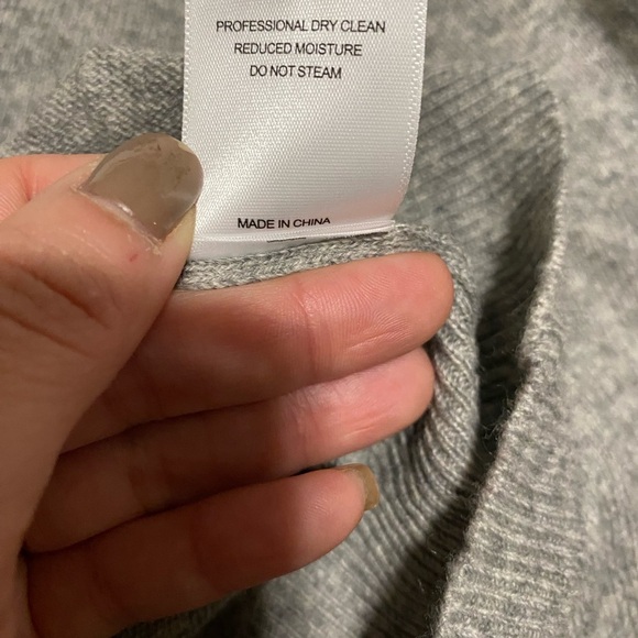 A loves A Women's Pullover Sweater Crew Neck Long Sleeve wool  Gray Size small - Picture 15 of 16